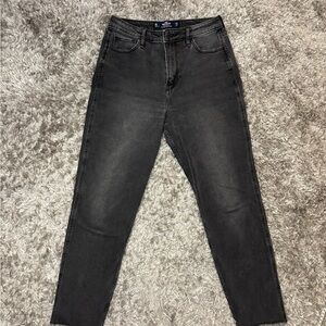 Hollister Black High-Rise Mom